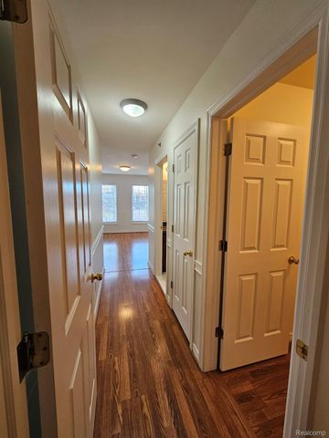 264 N Village Way, Canton Charter Township, MI 48188