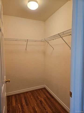 264 N Village Way, Canton Charter Township, MI 48188