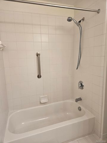 264 N Village Way, Canton Charter Township, MI 48188