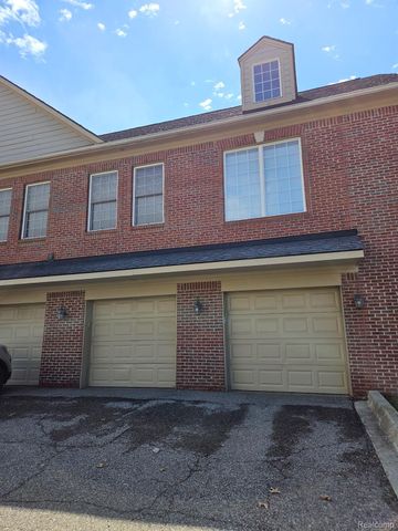 264 N Village Way, Canton Charter Township, MI 48188