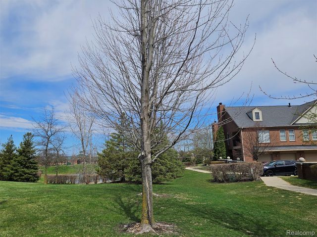 264 N Village Way, Canton Charter Township, MI 48188