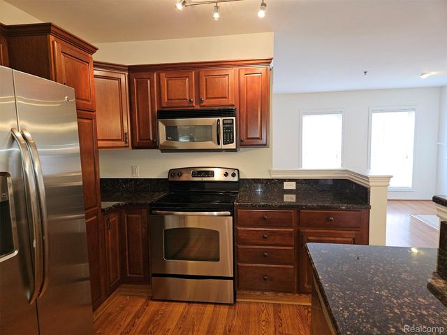 264 N Village Way, Canton Charter Township, MI 48188