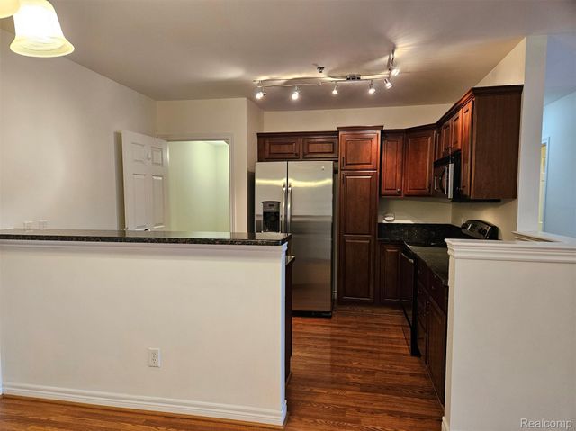 264 N Village Way, Canton Charter Township, MI 48188