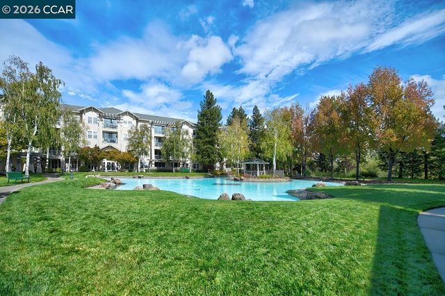 1840 Tice Creek Dr 2110, Walnut Creek, CA 94595