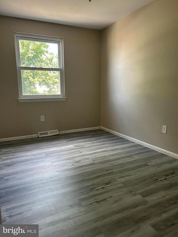 242 DAFFODIL CT, Quakertown, PA 18951