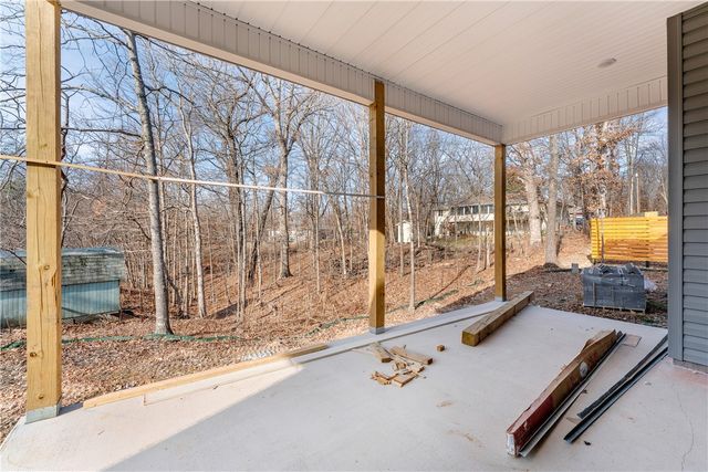 273 Stoneykirk Drive, Bella Vista, AR 72715