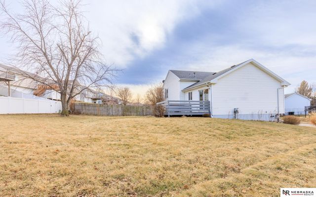 7907 Vernon Avenue, Omaha, NE 68134