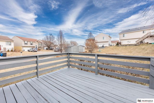 7907 Vernon Avenue, Omaha, NE 68134