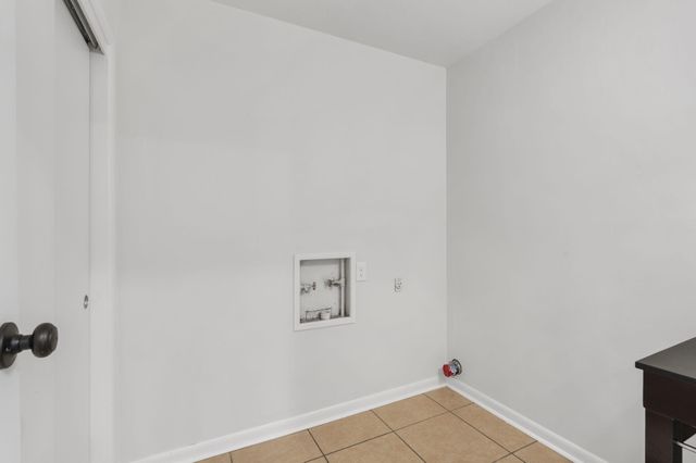 1058 East Morningside Street, Springfield, MO 65807