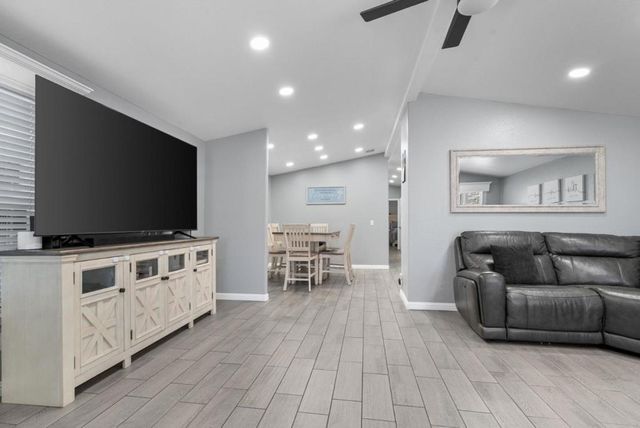 789 Green Valley Road, Watsonville, CA 95076