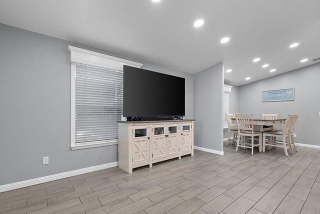 789 Green Valley Road, Watsonville, CA 95076