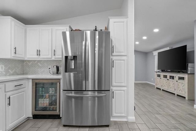 789 Green Valley Road, Watsonville, CA 95076