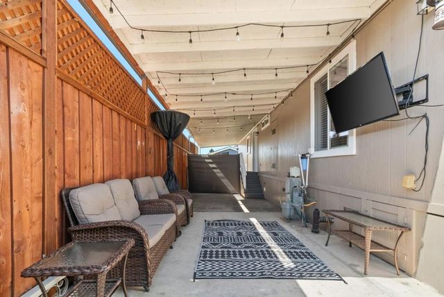 789 Green Valley Road, Watsonville, CA 95076