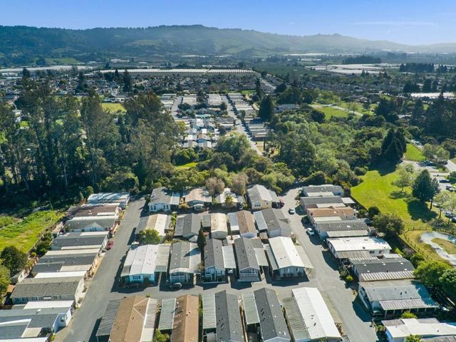 789 Green Valley Road, Watsonville, CA 95076