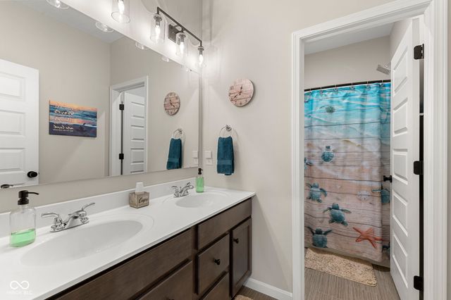 9906 Denim Drive, Indianapolis, IN 46239