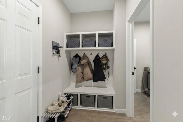 9906 Denim Drive, Indianapolis, IN 46239