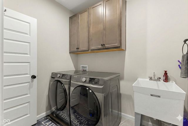 9906 Denim Drive, Indianapolis, IN 46239