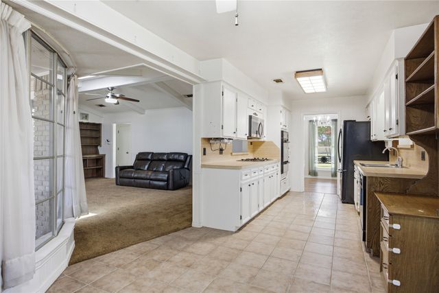 1425 Vicki Lane, Cedar Hill, TX 75104