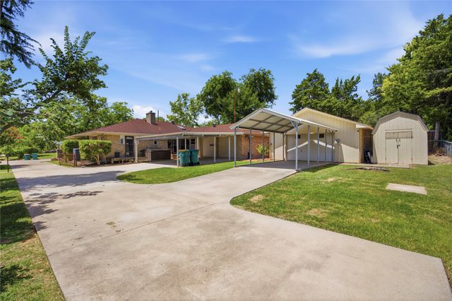 1425 Vicki Lane, Cedar Hill, TX 75104