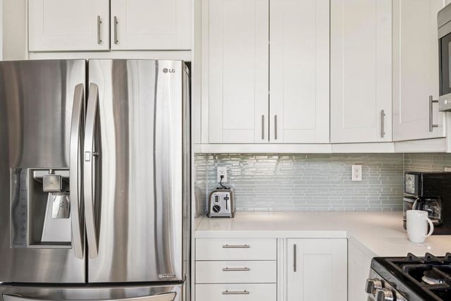 1715 E El Alameda, Palm Springs, CA 92262