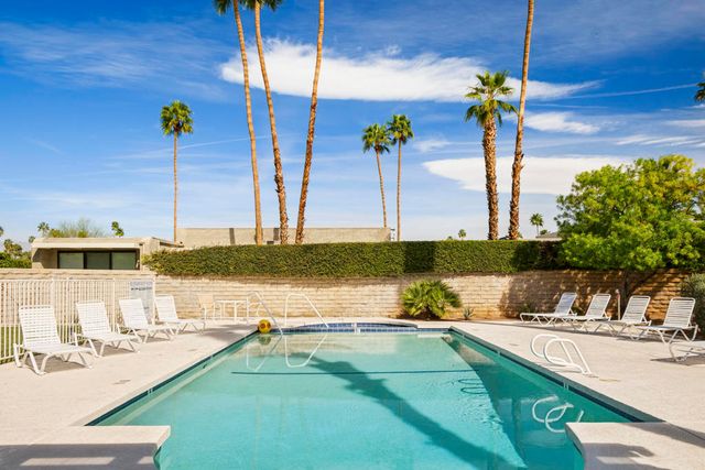 1715 E El Alameda, Palm Springs, CA 92262