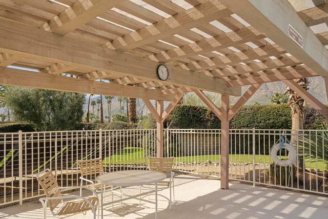 1715 E El Alameda, Palm Springs, CA 92262