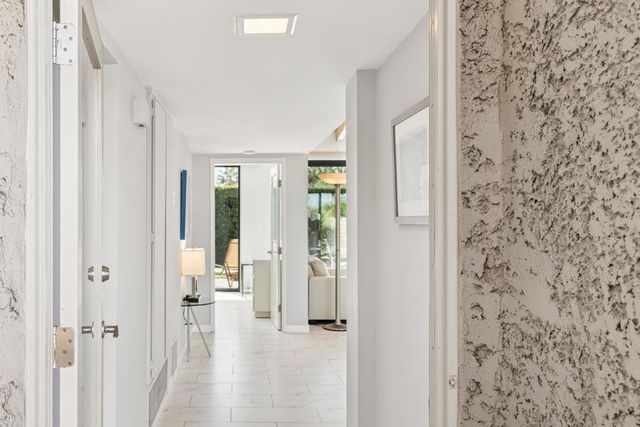 1715 E El Alameda, Palm Springs, CA 92262