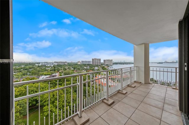 4000 Towerside Ter 1405, Miami, FL 33138