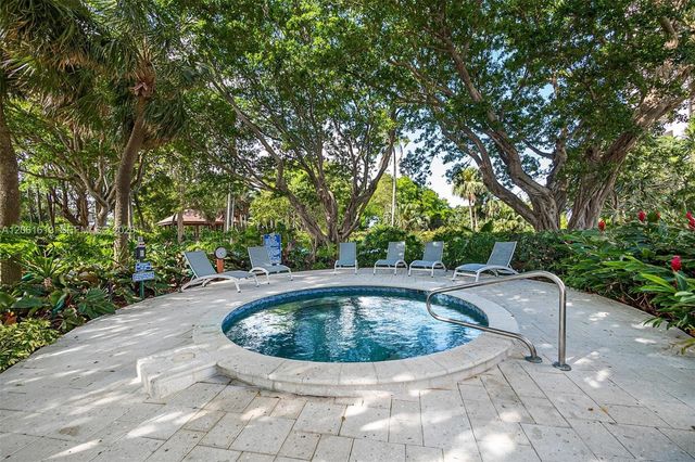 4000 Towerside Ter 1405, Miami, FL 33138