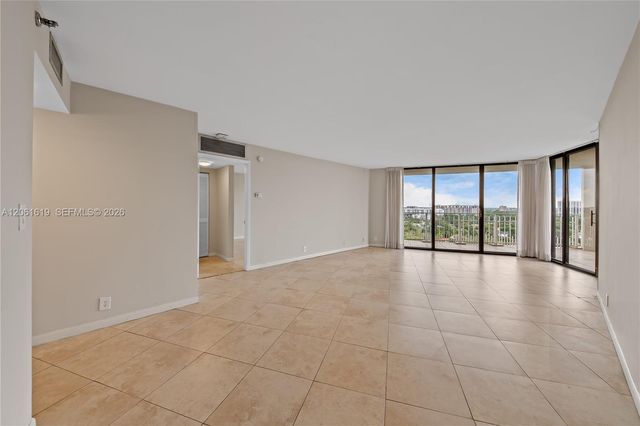 4000 Towerside Ter 1405, Miami, FL 33138