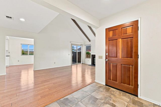 1910 Willow Ridge, Vista, CA 92081