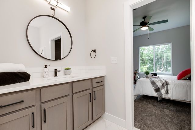 10410 W Graber Cir., Wichita, KS 67215