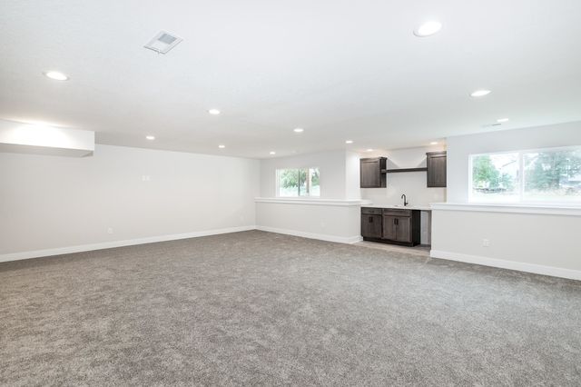 10410 W Graber Cir., Wichita, KS 67215