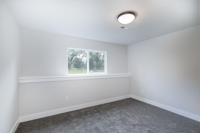 10410 W Graber Cir., Wichita, KS 67215