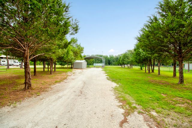 1469 CEDAR MILLS, Gordonville, TX 76245