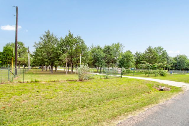 1469 CEDAR MILLS, Gordonville, TX 76245