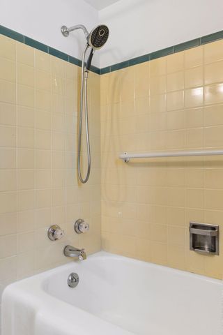 2079 Upper Saint Dennis Road, Saint Paul, MN 55116