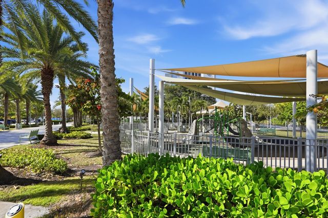 1629 Riverview Rd 620, Deerfield Beach, FL 33441