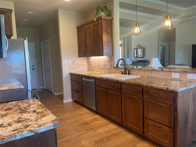 364 Firestone DR, Meadowlakes, TX 78654