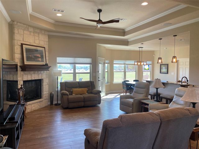 364 Firestone DR, Meadowlakes, TX 78654
