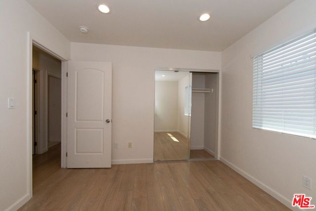 7834 Flight Avenue, Los Angeles, CA 90045