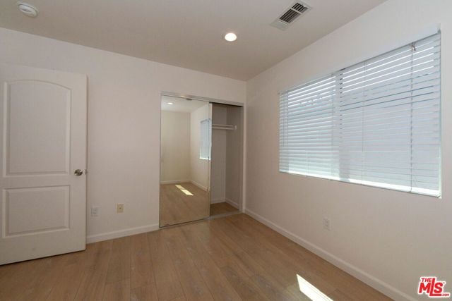 7834 Flight Avenue, Los Angeles, CA 90045