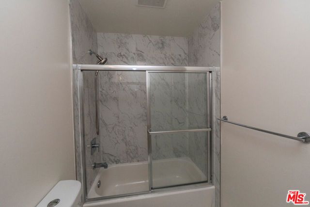 7834 Flight Avenue, Los Angeles, CA 90045