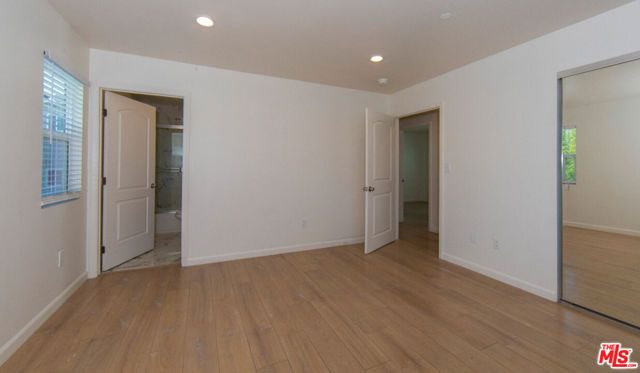 7834 Flight Avenue, Los Angeles, CA 90045