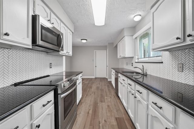 2503 Corral Trail, Friendswood, TX 77546