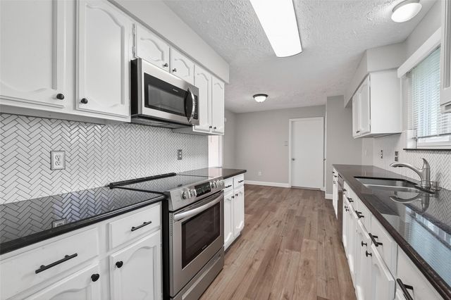 2503 Corral Trail, Friendswood, TX 77546