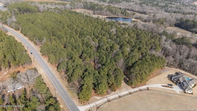 2655 Us 1 Highway, Vass, NC 28394
