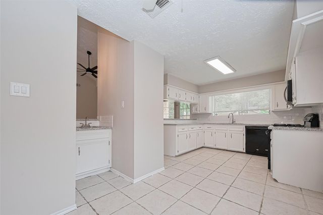 2606 Lexington Woods Drive, Spring, TX 77373