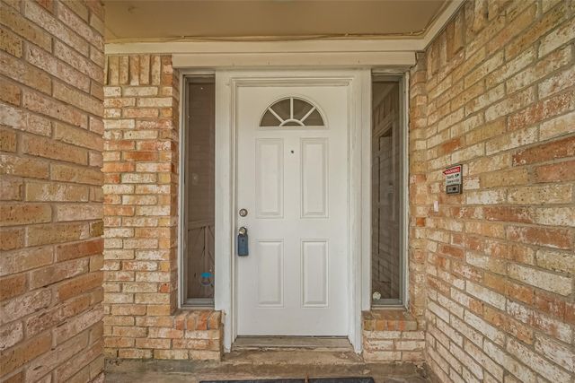 2606 Lexington Woods Drive, Spring, TX 77373