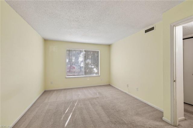 424 Surf Scoter CT, Virginia Beach, VA 23462